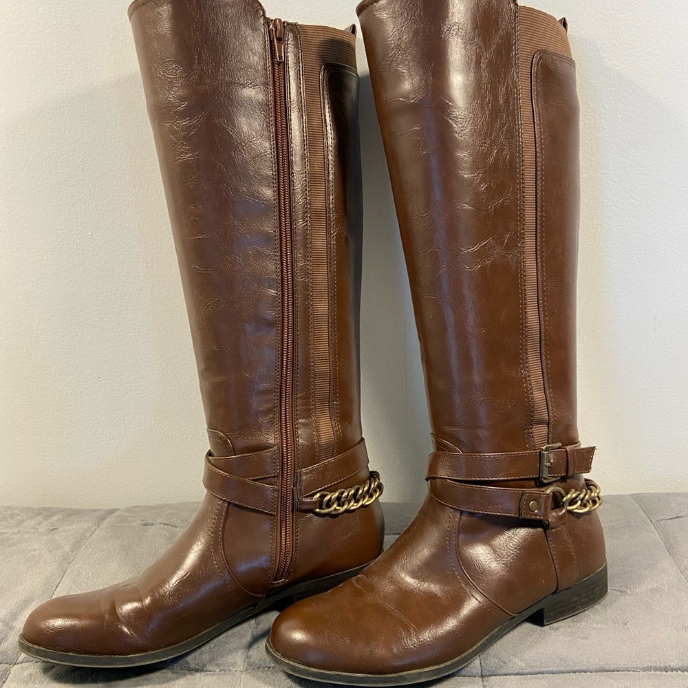 Super cute brown tall boots